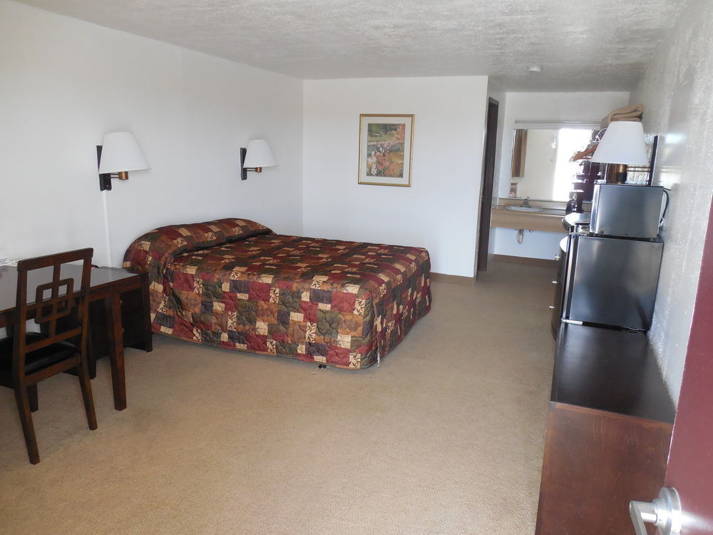 Motel 70 High Hill エクステリア 写真