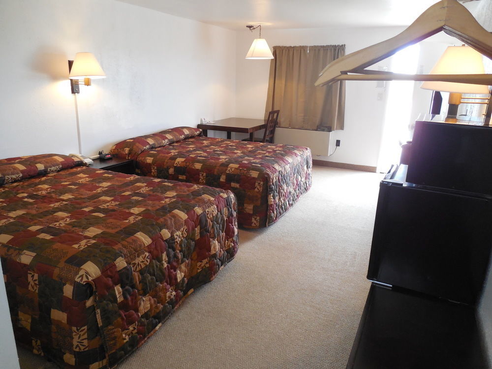 Motel 70 High Hill エクステリア 写真